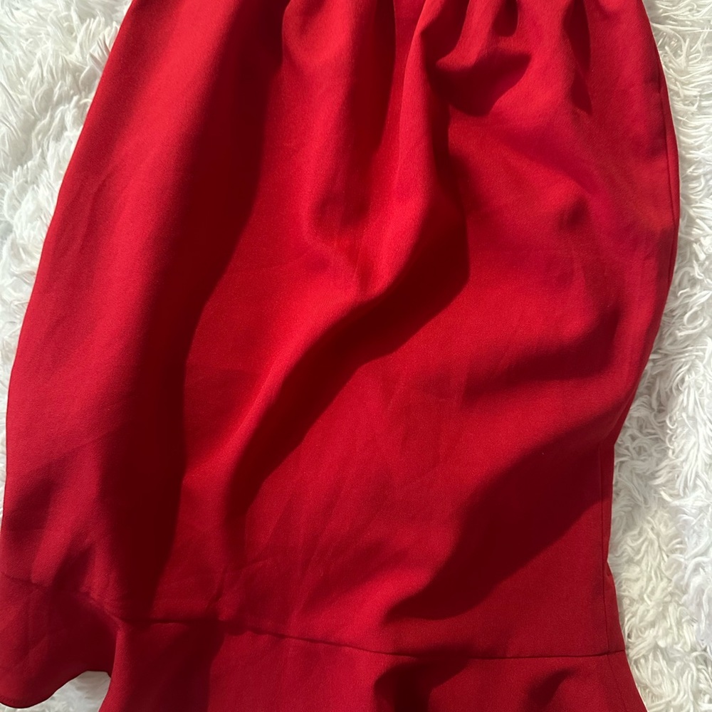 Red suit - Picture 3 of 6